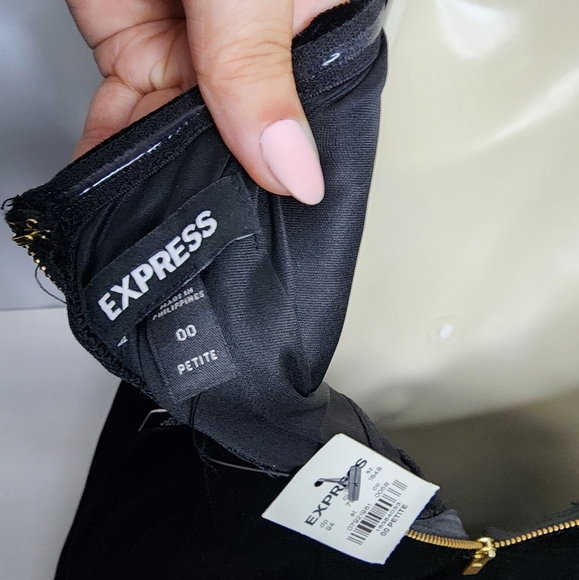 NEW‼️Express Black Velvet Strapless Jumpsuit 00 - Picture 6 of 6